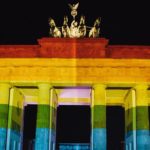 Геи и лесбиянки Германии получат все права и обязанности брака