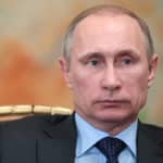 Путин ввёл наказание за сотрудничество с иностранными НПО &laquo;Я гей, но я за Путина!&raquo;
