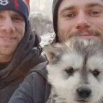Олимпийский призёр игр в Сочи и его парень сделали татуировки в память о любимом щенке