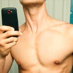 Гомофобный родственник в Grindr