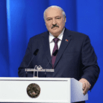Лукашенко о геях: "это извращенство"