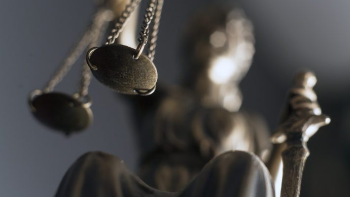 Квир персоны и люди с ВИЧ чаще сталкиваются с жестоким обращением &mdash; исследование