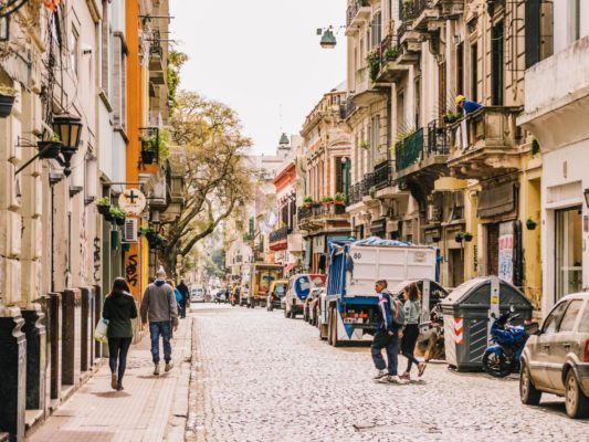 Узнать о ВИЧ+ статусе в эмиграции &mdash; интервью