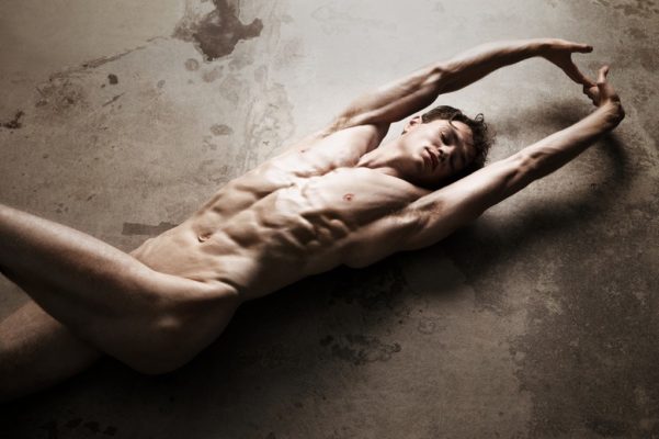 Квир мужчины подвержены большему риску суицида &mdash; исследование