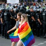 В Киеве военкомы специально пришли на ЛГБТК+ мероприятие