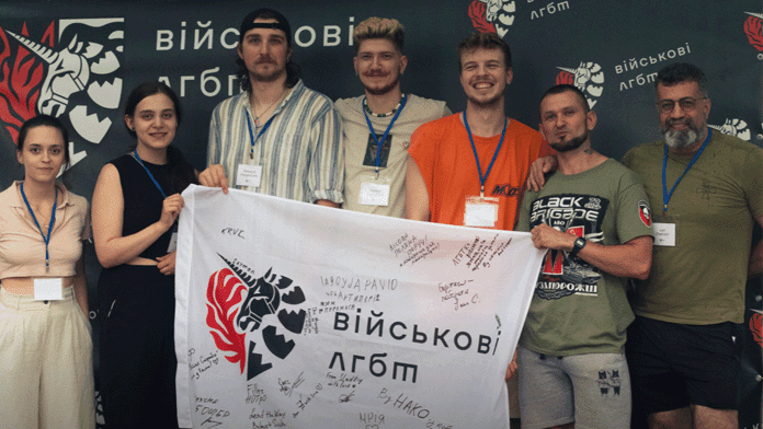 ЛГБТ военные