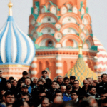 Россия ужесточает условия для мигрантов: быть вне политики и против &laquo;ЛГБТ-пропаганды&raquo;