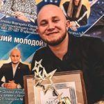 [Видео] Школьники станцевали в поддержку учителя в Хабаровске