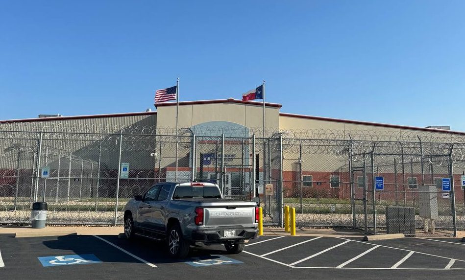 &laquo;Моя девушка находится 6 месяцев в тюрьме&raquo; &ndash; интервью об эмиграции в США