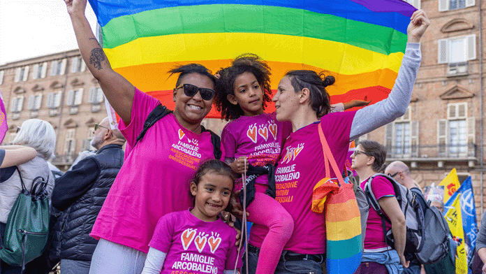 Италия однополые семьи