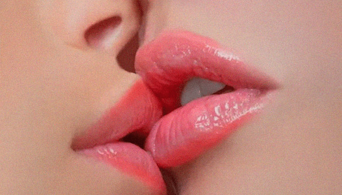 ЛГБТ пропаганда Москва