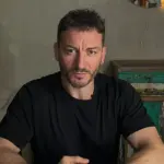 журналист, психотерапевт и открытый гей Карен Шаинян
