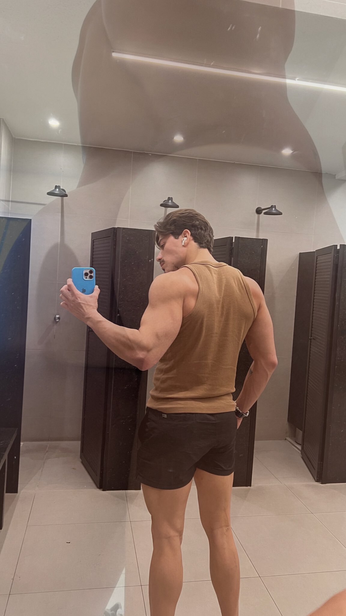 гей тренд нюдсы